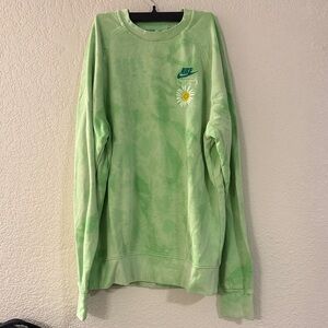 Nike Tye Dye Green Sweatshirt with Daisy Detail